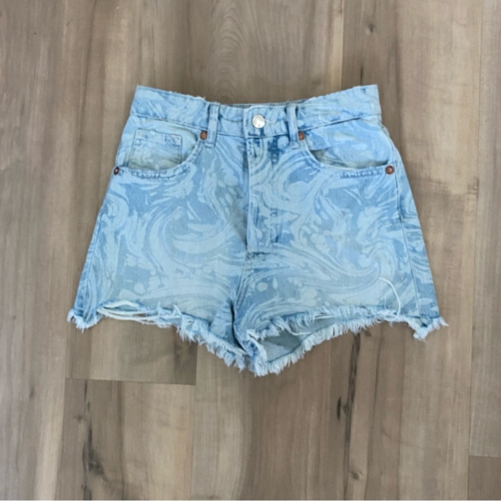 Zara Shorts with Swirl, Marble-like Pattern